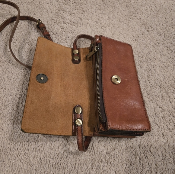 Purse - Picture 2 of 8